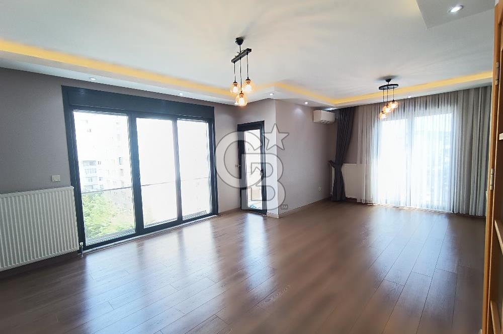 İçerenköy de satılık 3+1 daire