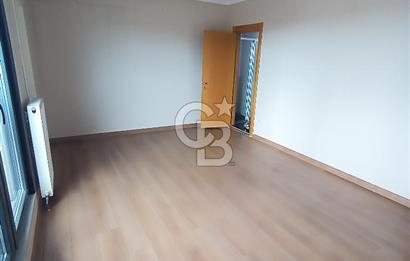 İçerenköy de satılık 3+1 daire