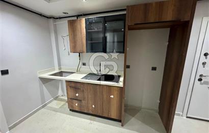 GARDEN BORNOVA SITESINDE EMSALSİZ ÇİFT CEPHELİ 1+1 DAİRE