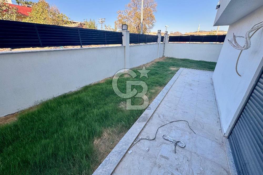 GARDEN BORNOVA SITESINDE EMSALSİZ ÇİFT CEPHELİ 1+1 DAİRE