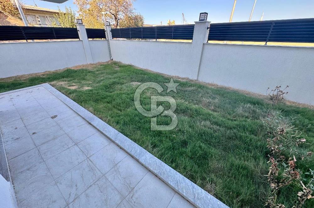 GARDEN BORNOVA SITESINDE EMSALSİZ ÇİFT CEPHELİ 1+1 DAİRE