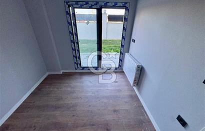 GARDEN BORNOVA SITESINDE EMSALSİZ ÇİFT CEPHELİ 1+1 DAİRE