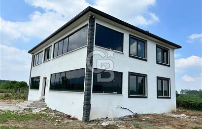 CB Fly'dan Hendekte 10 Dönüm Arazide 280 m² Villa+Müştemilat