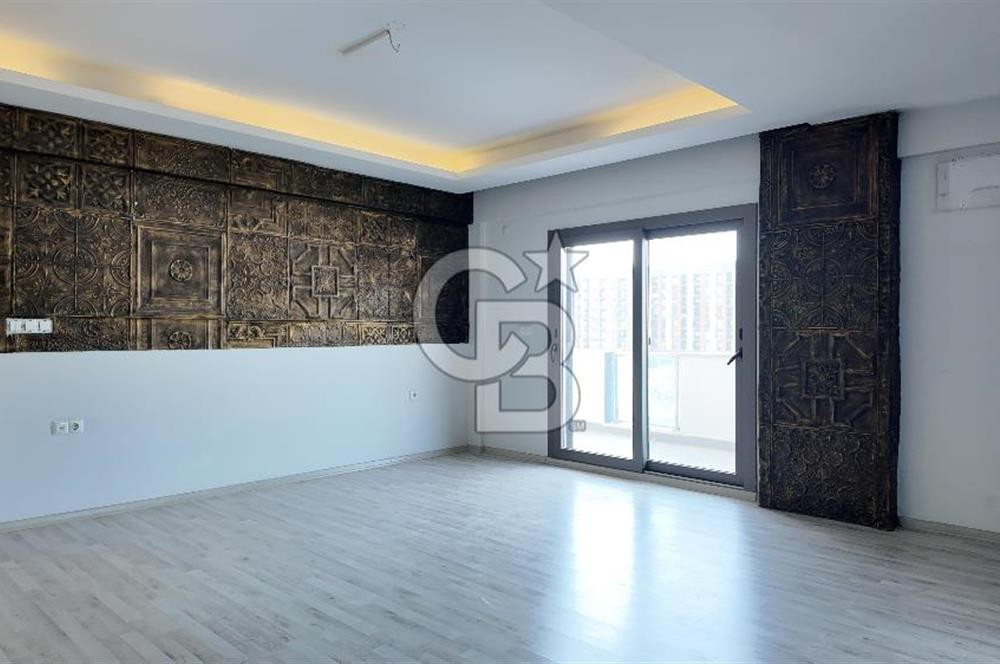 Çiğli Merkezi Konum Satılık 4+1 Lux Daire