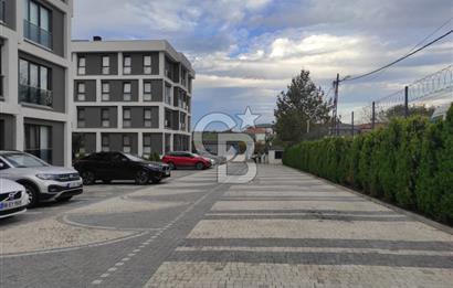YENİDOĞAN DA HAVUZLU AÇIK OTOPARKLI AZ KATLI SİTEDE 1+1 EŞYALI