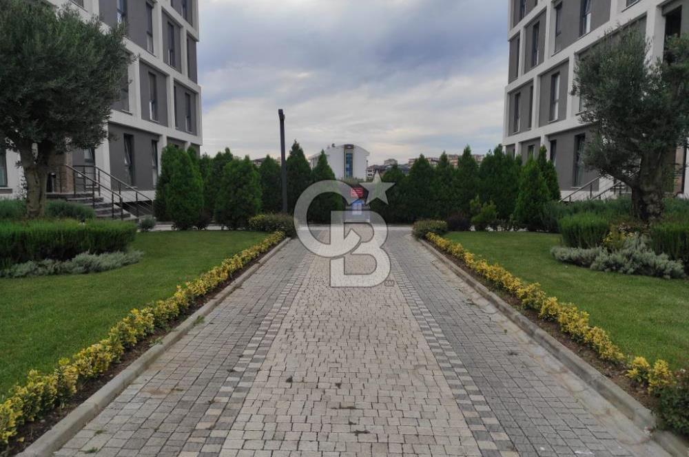 YENİDOĞAN DA HAVUZLU AÇIK OTOPARKLI AZ KATLI SİTEDE 1+1 EŞYALI