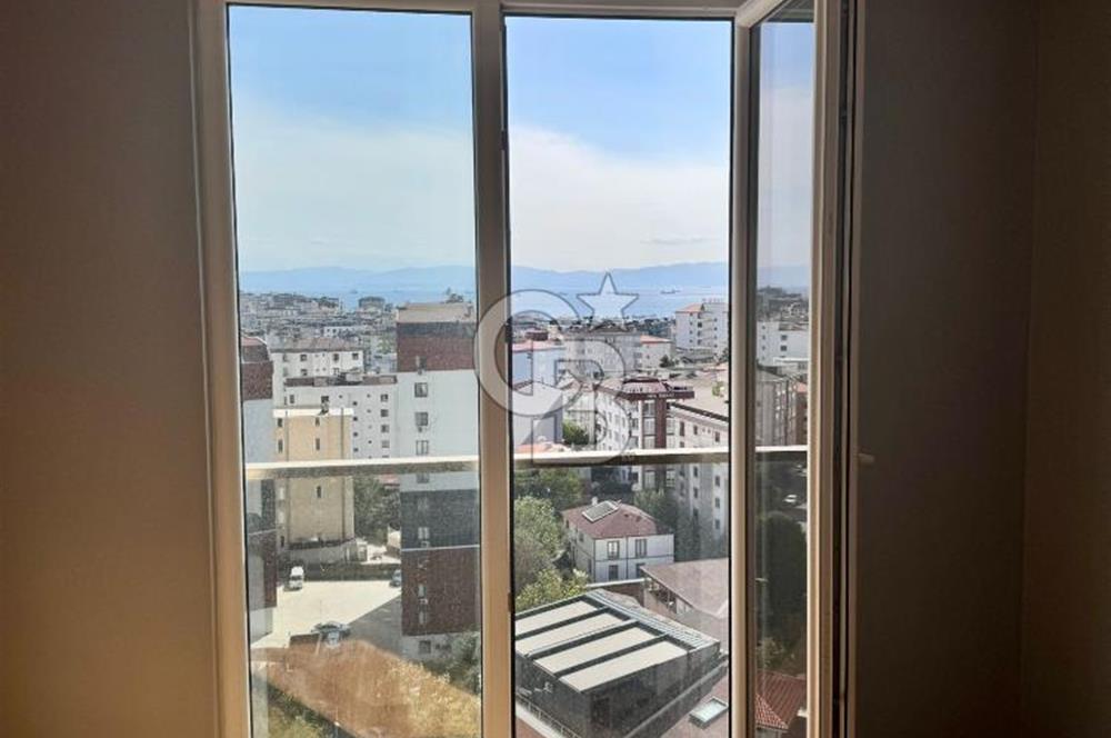 Pendik StatuPark’ta Full Deniz Manzaralı 2+1 Daire
