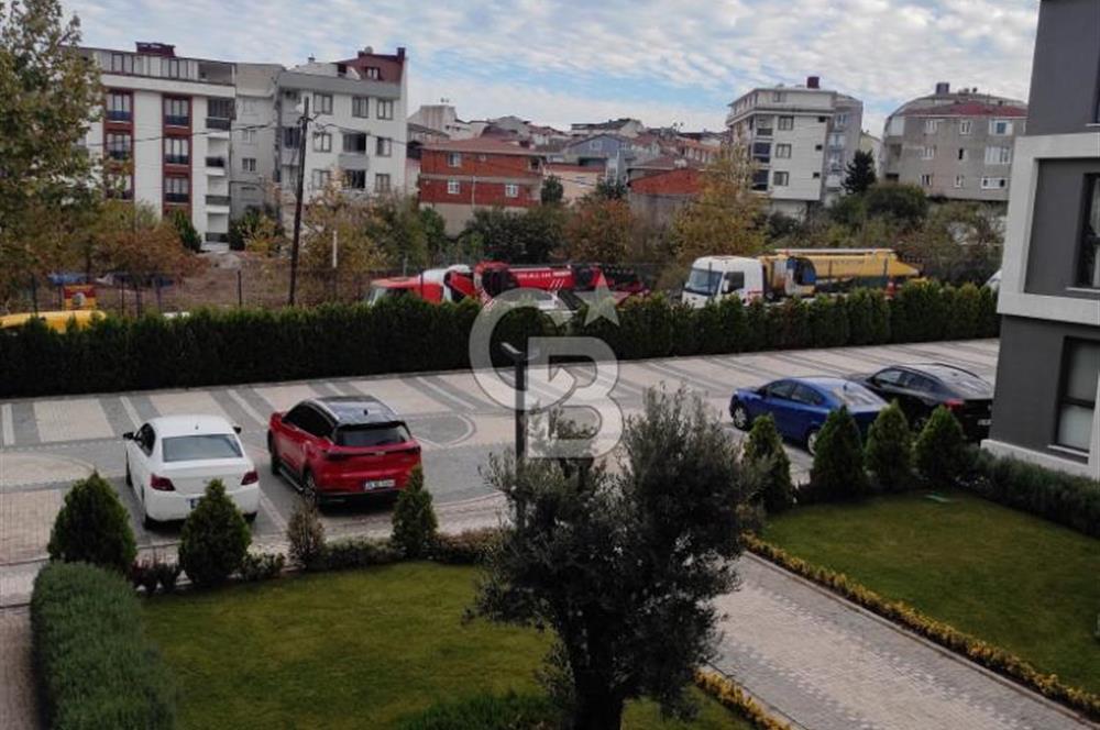 YENİDOĞAN DA HAVUZLU AÇIK OTOPARKLI AZ KATLI SİTEDE 1+1 EŞYALI