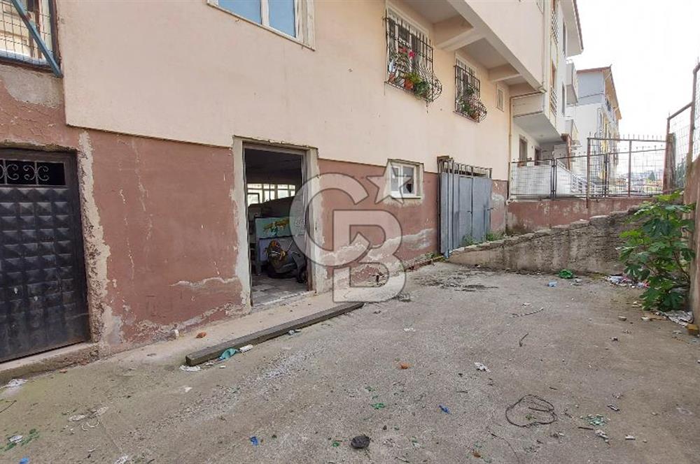 DERİNCE SIRRIPAŞA MAHALLESİ E-5'e YAKIN SATILIK DEPO VE DÜKKAN