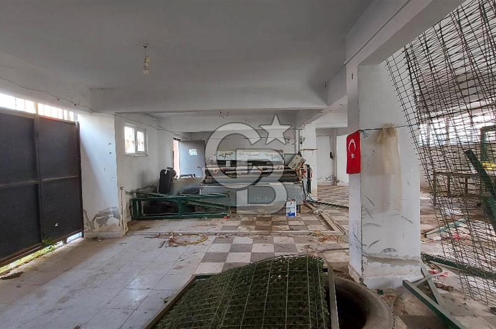 DERİNCE SIRRIPAŞA MAHALLESİ E-5'e YAKIN SATILIK DEPO VE DÜKKAN