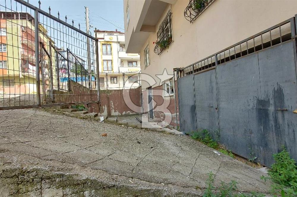 DERİNCE SIRRIPAŞA MAHALLESİ E-5'e YAKIN SATILIK DEPO VE DÜKKAN