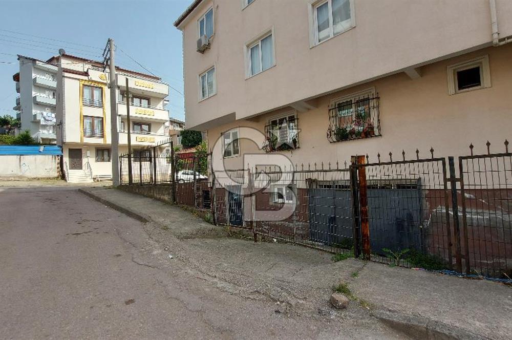 DERİNCE SIRRIPAŞA MAHALLESİ E-5'e YAKIN SATILIK DEPO VE DÜKKAN