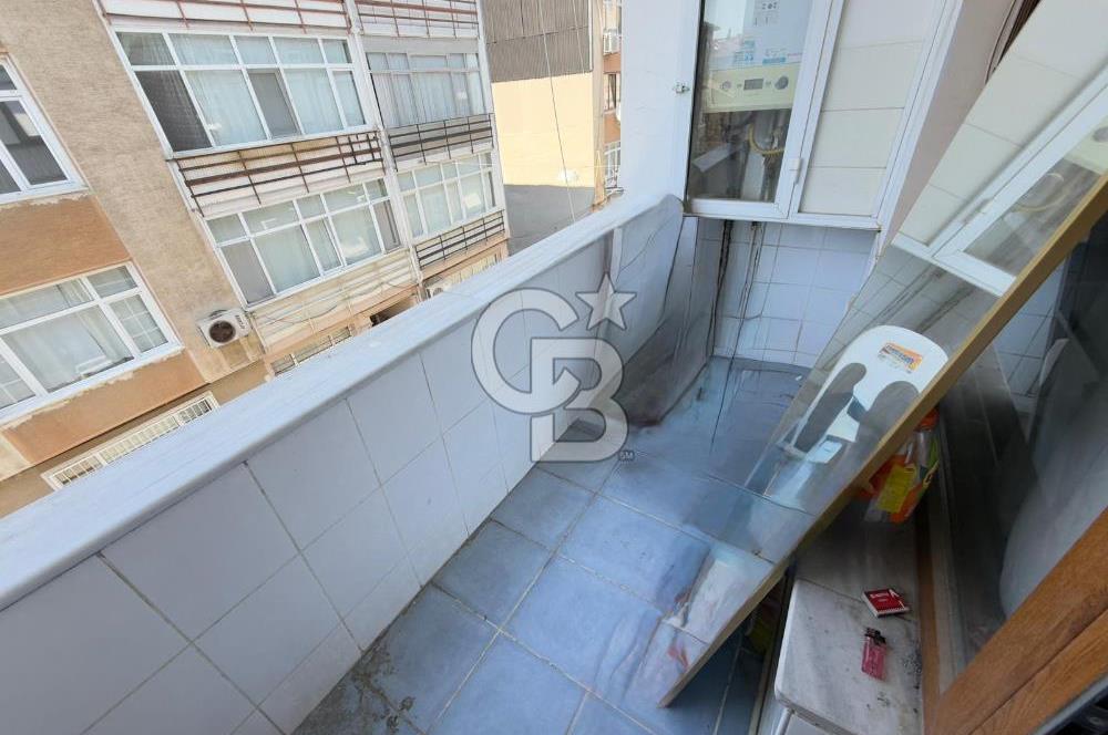 ÜSKÜDAR VALİDE-İ ATİK'TE GENİŞ M2 ÇİFT ÇEPHELİ SATILIK 3+1