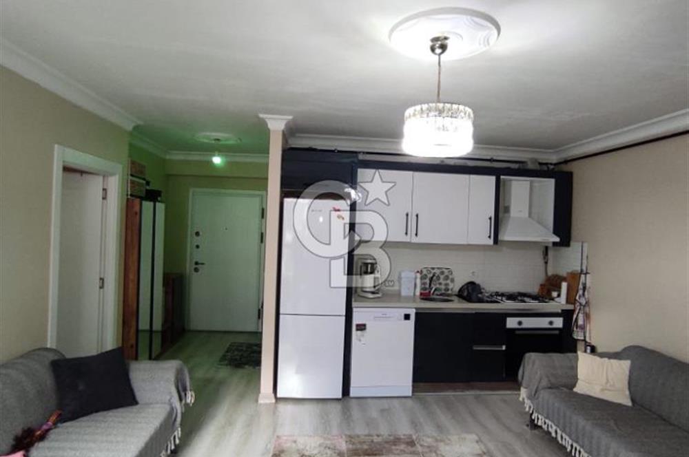 YENİDOĞAN DA HAVUZLU AÇIK OTOPARKLI AZ KATLI SİTEDE 1+1 EŞYALI