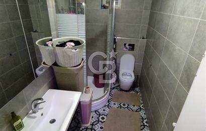 YENİDOĞAN DA HAVUZLU AÇIK OTOPARKLI AZ KATLI SİTEDE 1+1 EŞYALI