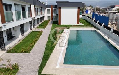 Bornova Doğanlar’da Havuzlu Sitede Modern 1+1 Daire