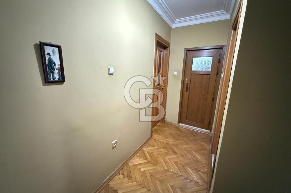 ÜSKÜDAR VALİDE-İ ATİK'TE GENİŞ M2 ÇİFT ÇEPHELİ SATILIK 3+1