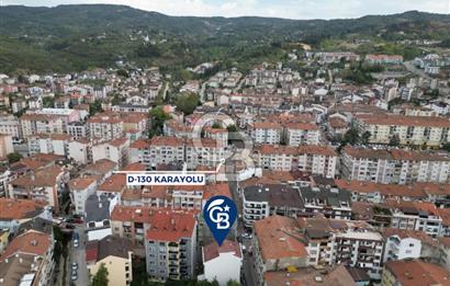 CB ENVOY'dan Karamürsel'de Merkezi Lokasyonda Satılık Dükkan