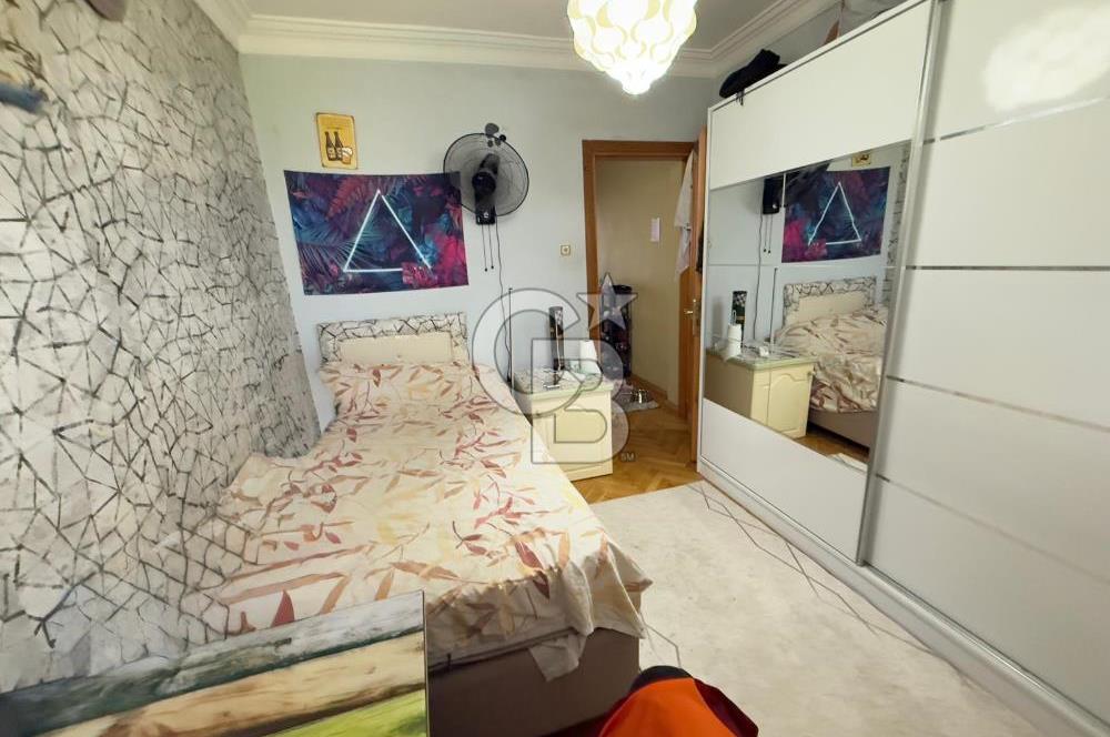 ÜSKÜDAR VALİDE-İ ATİK'TE GENİŞ M2 ÇİFT ÇEPHELİ SATILIK 3+1