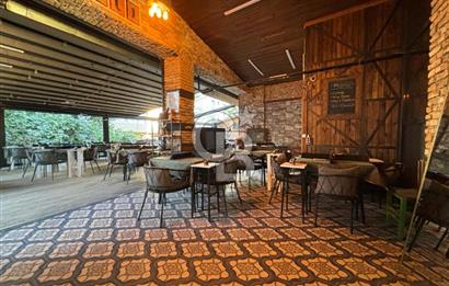 CB KiNG'DEN NEF KARŞISI YÜKSEK CİROLU DEVREN KİRALIK CAFE