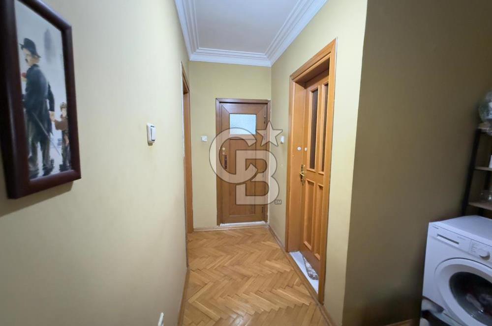 ÜSKÜDAR VALİDE-İ ATİK'TE GENİŞ M2 ÇİFT ÇEPHELİ SATILIK 3+1