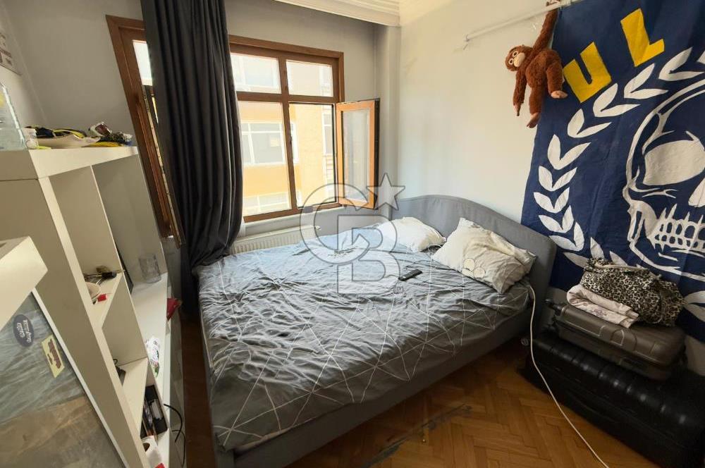 ÜSKÜDAR VALİDE-İ ATİK'TE GENİŞ M2 ÇİFT ÇEPHELİ SATILIK 3+1