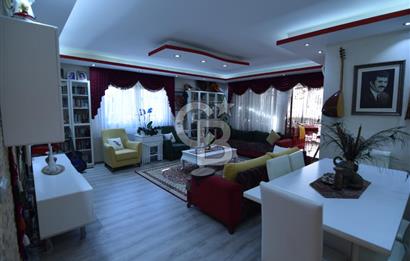 Çiğli Ataşehir Site içerisinde Satılık Tadilatlı geniş 3+1 Daire