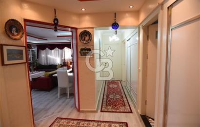 Çiğli Ataşehir Site içerisinde Satılık Tadilatlı geniş 3+1 Daire