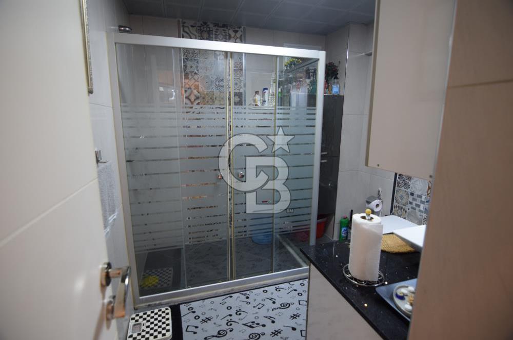 Çiğli Ataşehir Site içerisinde Satılık Tadilatlı geniş 3+1 Daire