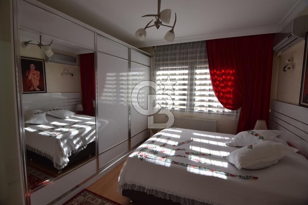 Çiğli Ataşehir Site içerisinde Satılık Tadilatlı geniş 3+1 Daire