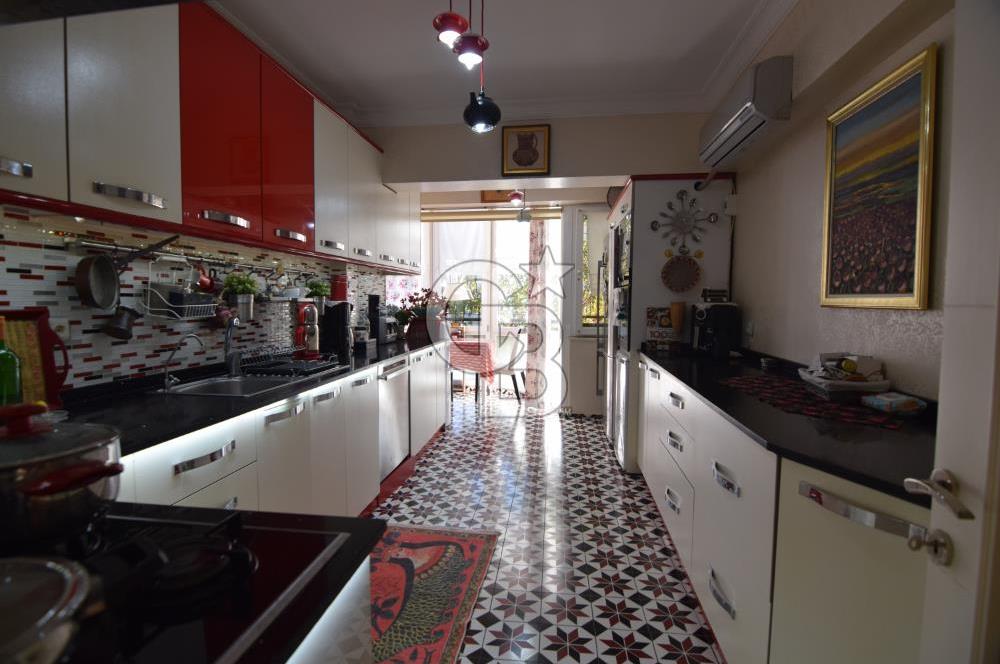 Çiğli Ataşehir Site içerisinde Satılık Tadilatlı geniş 3+1 Daire
