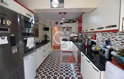 Çiğli Ataşehir Site içerisinde Satılık Tadilatlı geniş 3+1 Daire