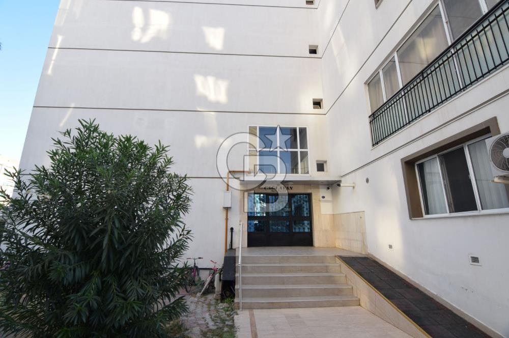 Çiğli Ataşehir Site içerisinde Satılık Tadilatlı geniş 3+1 Daire