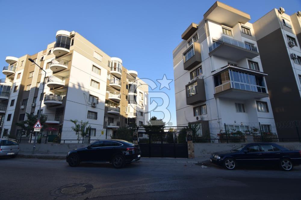 Çiğli Ataşehir Site içerisinde Satılık Tadilatlı geniş 3+1 Daire