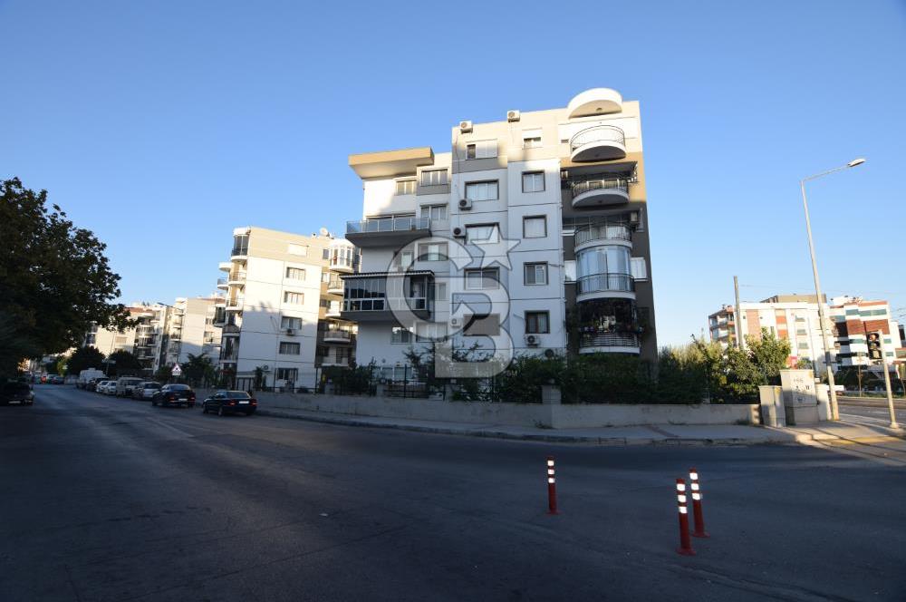 Çiğli Ataşehir Site içerisinde Satılık Tadilatlı geniş 3+1 Daire