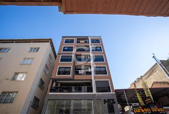 TORBALI MİTHATPAŞA CADDESİ ÜZERİ 2+1 DOĞALGAZLI KİRALIK DAİRE – BALKONLU VE ASANSÖRLÜ