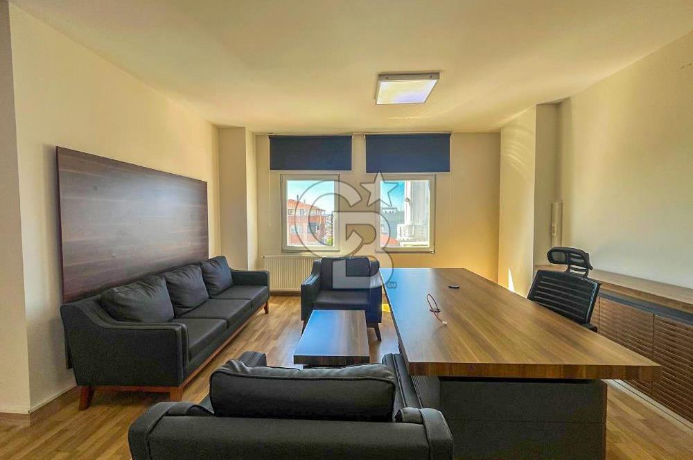 Maltepe Cevizli E-5 üzerinde Kiralık Ofis Katı