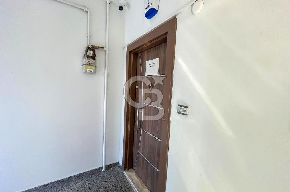 Maltepe Cevizli E-5 üzerinde Kiralık Ofis Katı