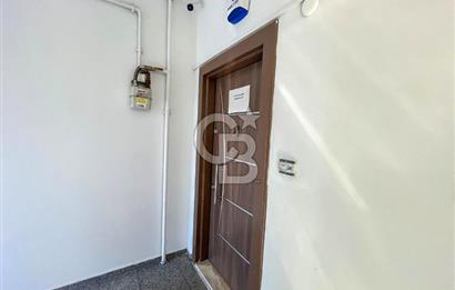Maltepe Cevizli E-5 üzerinde Kiralık Ofis Katı