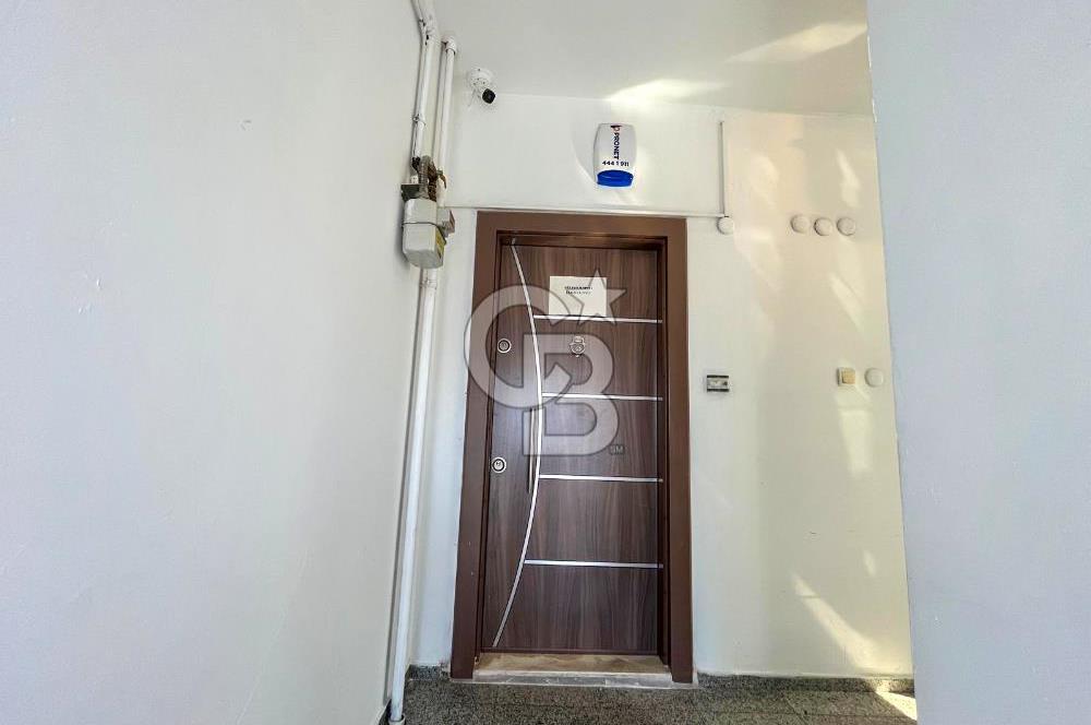 Maltepe Cevizli E-5 üzerinde Kiralık Ofis Katı