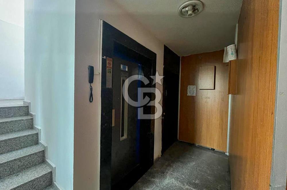 Maltepe Cevizli E-5 üzerinde Kiralık Ofis Katı