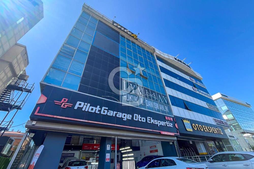 Maltepe Cevizli E-5 üzerinde Kiralık Ofis Katı