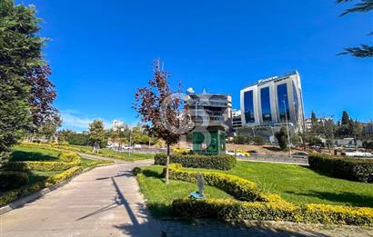 Maltepe Cevizli E-5 üzerinde Kiralık Ofis Katı