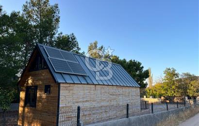Urla'da 803 Mt2 Tarla İçerisinde Satılık 1+1 Bungalov Ev