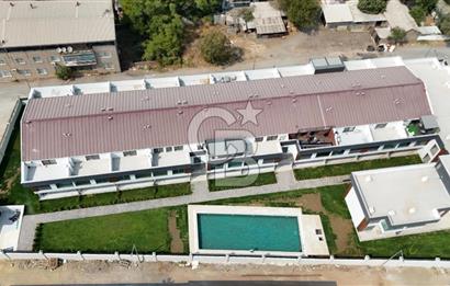 Bornova Doğanlar’da Havuzlu Sitede Modern 1+1 Daire