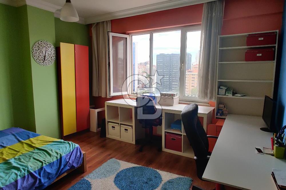 ŞİŞLİDE SATILIK 2+1 BOŞ DAİRE | SİTEDE-PANORAMİK ŞEHİR MANZARALI