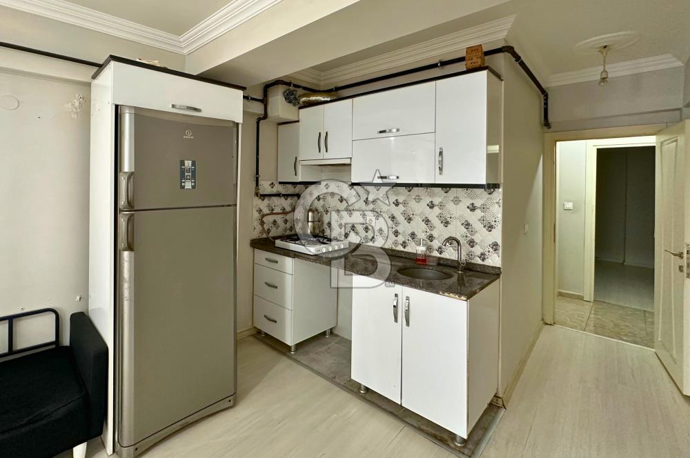 Çanakkale Lapseki'de Cadde Üstü Köşe Bina'da Kiralık 1+1 Daire