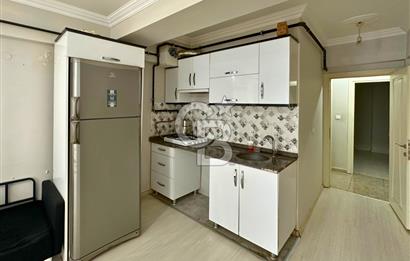 Çanakkale Lapseki'de Cadde Üstü Köşe Bina'da Kiralık 1+1 Daire