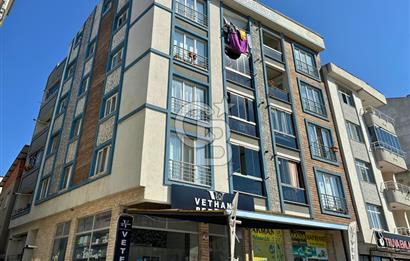Çanakkale Lapseki'de Cadde Üstü Köşe Bina'da Kiralık 1+1 Daire