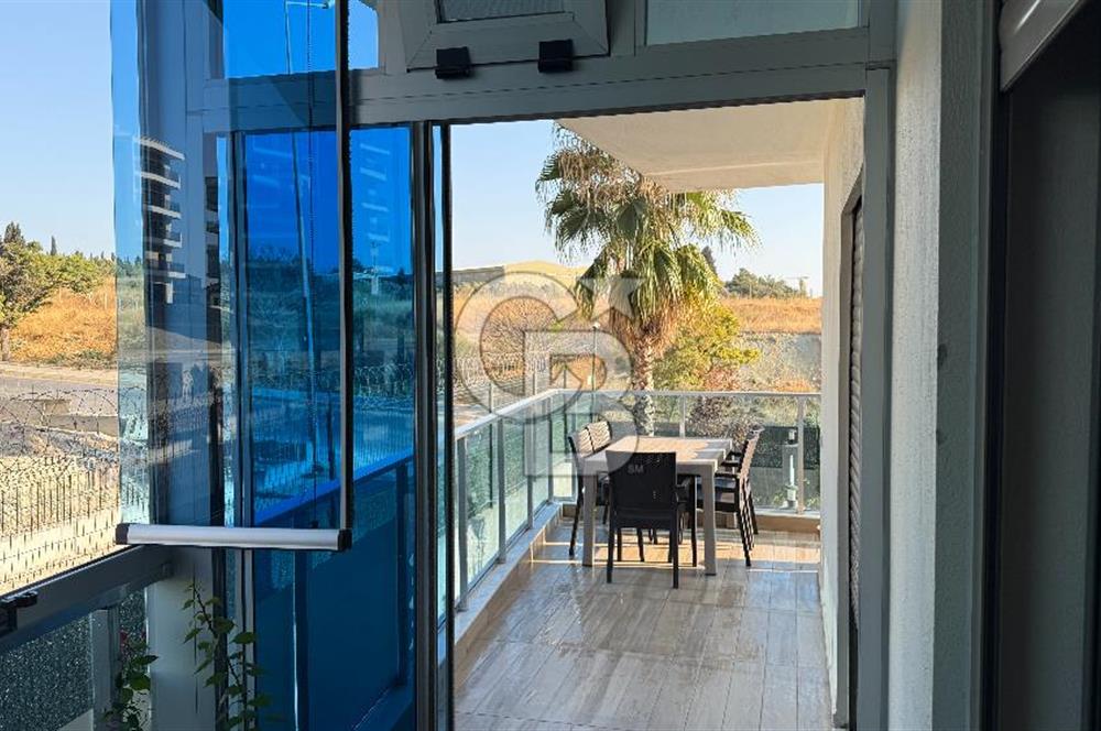 GAZİEMİR BEYAZEVLER ŞAHİPARK SİTESİ SATILIK 2+1 GENİŞ DAİRE